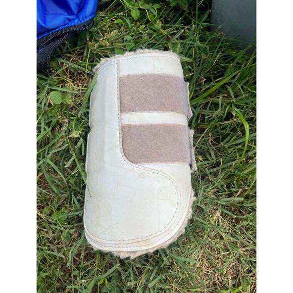 SmartPak white Sport Boots size medium - Picture 2 of 3